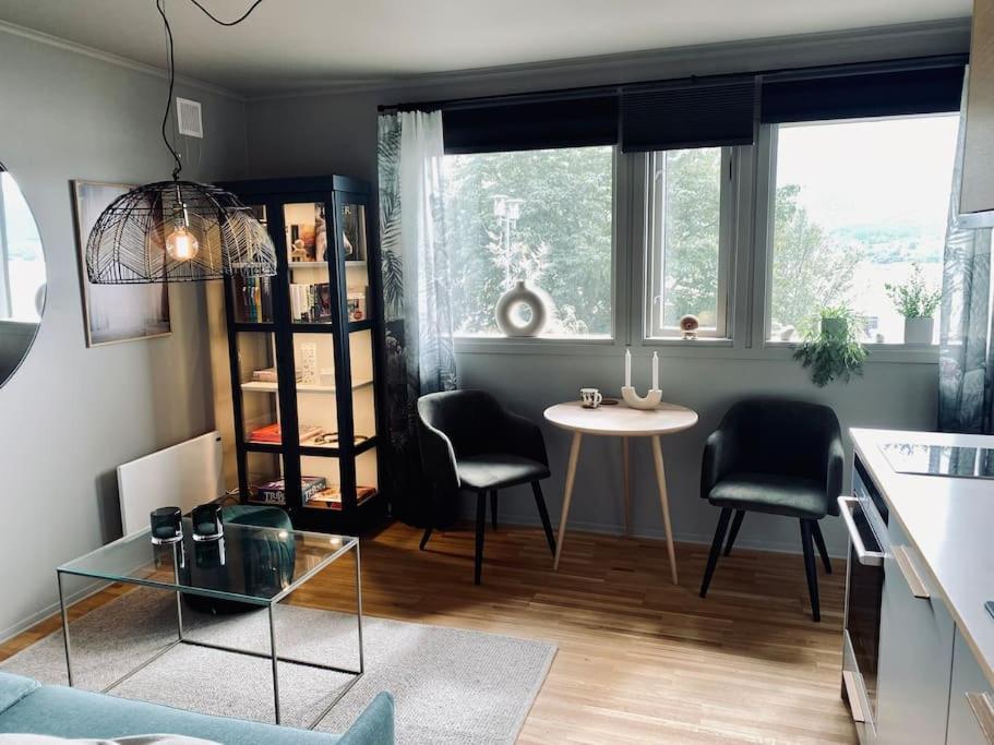 Leilighet I Hjertet Av Sunnmore! Sykkylven Exterior foto